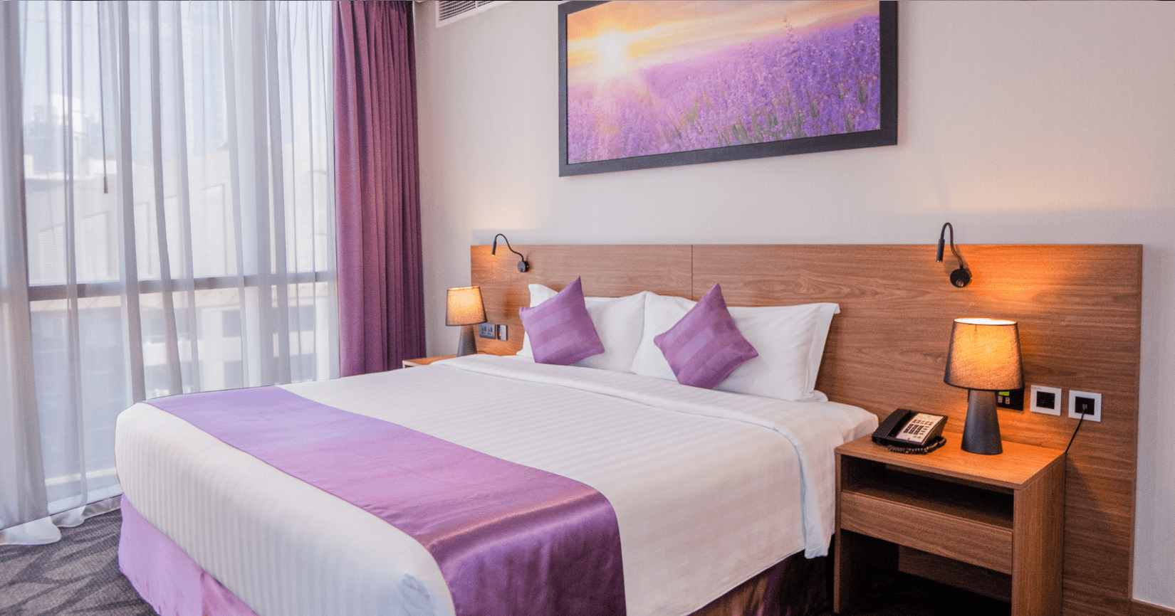 Junior Suite Business Bay Dubai with Canal or City View